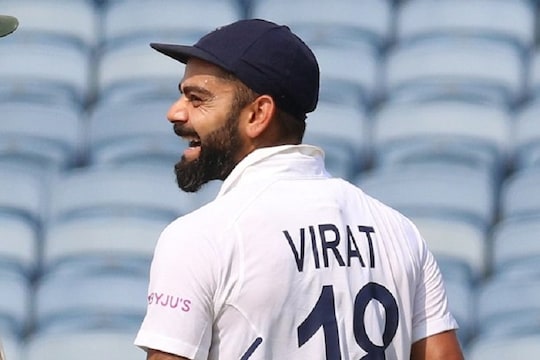 नाणेफेकीत दोन कर्णधारांना हरवल्यावर विराटला आवरलं नाही हसू, पाहा VIDEO