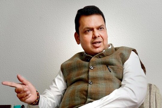 महाराष्ट्रात 48 तासांत नवं सरकार.. शिवसेनेच्या मनधरणीचे फडणवीसांचे जोरदार प्रयत्न