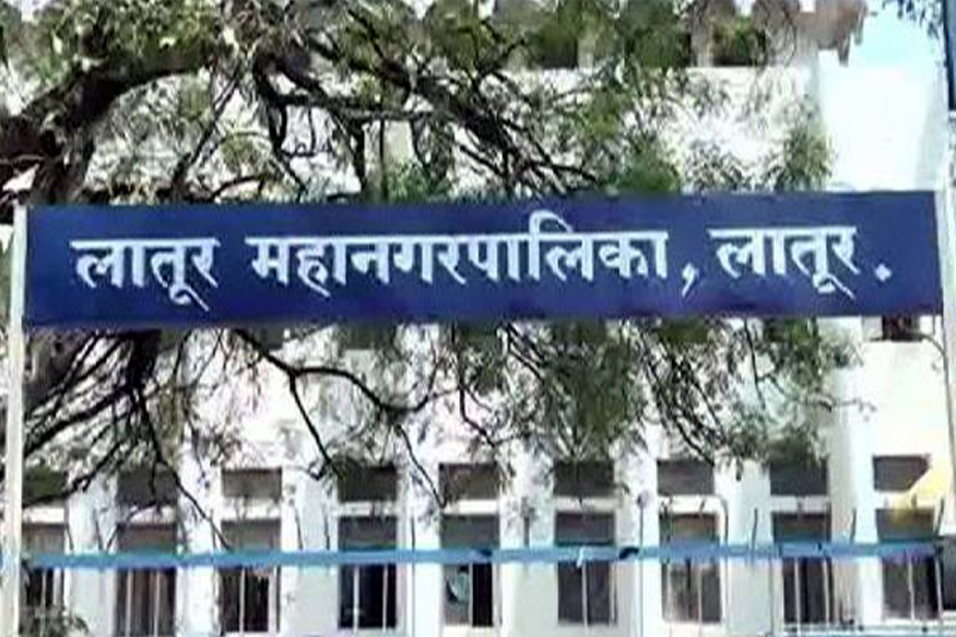 लातूरमध्ये भाजपला मोठा धक्का, कॉंग्रेसचे विक्रांत गोजमगुंडे झाले महापौर