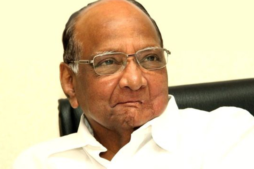 शेतकऱ्याने ते दु:ख सांगताच शरद पवार म्हणाले 'हा तर आता माझ्यासमोरही प्रश्न आहे...'