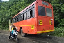 चालत्या ST बसमध्येच ड्रायव्हरला आला हार्टअ‍ॅटॅक, बाईकला बसली धडक