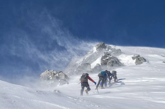 उत्तर ध्रुवाकडून आलेल्या पोलर वोर्टेक्समुळे अमेरिकेतील काही भागात तेव्हा जगभरातील सर्वाधिक ठंडी होती.