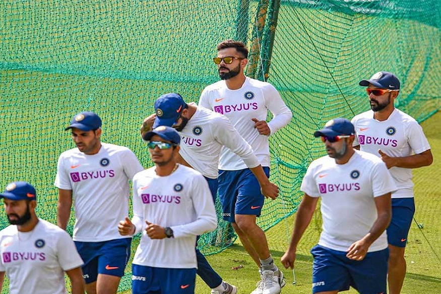 टीम इंडियाचे ‘गुलाबी’ दिवस! खेळाडूंनी त्याच्यासोबत केला सराव, पाहा VIDEO