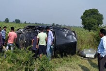 सुसाट जग्वारचा अपघातात चक्काचूर,सीटबेल्टमुळे दोघे वाचले तर 2 जणांचा जागीच मृत्यू सुसाट जग्वारचा अपघातात चक्काचूर,सीटबेल्टमुळे दोघे वाचले तर 2 जणांचा जागीच मृत्यू