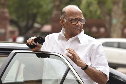 शरद पवार, गृहमंत्री अनिल देशमुख यांनी एल्गार तपास एनआयए देण्यास विरोध केला होता पण तरी ही मुख्यमंत्री उद्धव ठाकरे यांनी तपास एनआयए दिल्यान राष्ट्रवादी पक्षात नाराजीचा सूर आहे. 