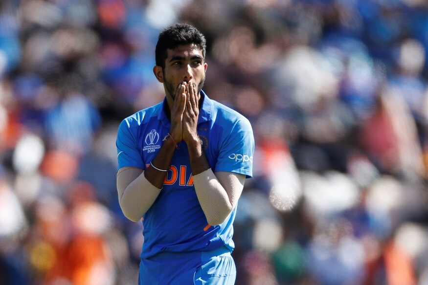 भारताचा हुकुमी एक्का जसप्रीत बुमराह यानं दुखापतीनंतर न्यूझीलंड दौऱ्यात कमबॅक केला. मात्र बुमराहला चांगली खेळी करता आली नाही. वर्ल्ड कप 2019नंतर बुमराहनं 5 टी-20 सामने खेळले. त्यानंतर तो जखमी झाला. भारताचा हुकुमी एक्का जसप्रीत बुमराह यानं दुखापतीनंतर न्यूझीलंड दौऱ्यात कमबॅक केला. मात्र बुमराहला चांगली खेळी करता आली नाही. वर्ल्ड कप 2019नंतर बुमराहनं 5 टी-20 सामने खेळले. त्यानंतर तो जखमी झाला.