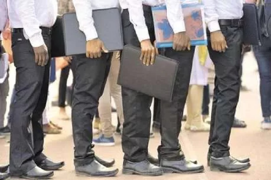 कोरोनाचा परिणाम, लॉकडाऊनमुळे देशातील 12.2 कोटी लोक बेरोजगार