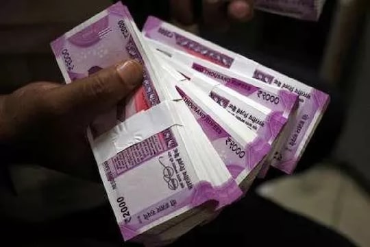 सोनं किंवा शेअर बाजारात नाही तर इथे करा गुंतवणूक, होईल करोडपती होण्याचं स्वप्न पूर्ण
