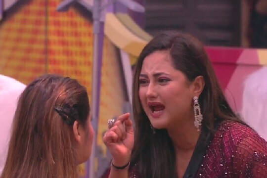 Bigg Boss 13 : सिद्धार्थ शुक्ला घेतो ड्रग्स? रश्मि देसाईच्या आरोपानं खळबळ