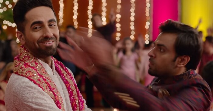 या ट्रेलरमध्ये दिसणारी आयुष्मानची 'नोजपिन' सध्या सोशल मीडियावर धुमाकूळ घालते आहे.