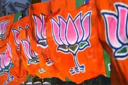 व्यापाऱ्याला 1 कोटींची खंडणी मागणाऱ्या भाजप नगरसेविकेच्या पतीला अखेर अटक