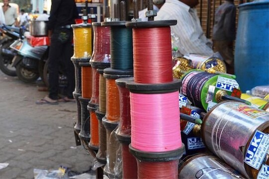 मानेला गुंडाळला गेला 'चायनीज' मांजा, सात वर्षाच्या चिमुकल्याचा मृत्यू