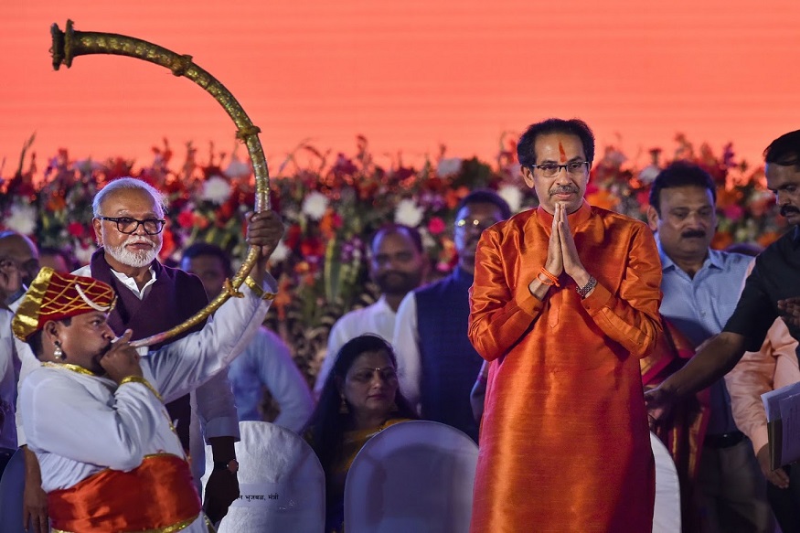 Mumbai: Shiv Sena President Uddhav Thackeray greets his supporters during his swearing-in ceremony as the 18th Chief Minister of Maharashtra, at Shivaji Park in Mumbai, Thursday, Nov. 28, 2019. (PTI Photo/Mitesh Bhuvad) (PTI11_28_2019_000190B)