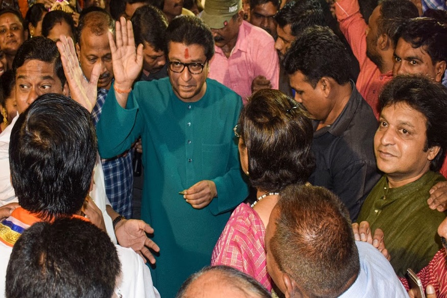 Pune: Chief of Maharashtra Navnirman Sena (MNS) Raj Thackeray arrives to inaugurate Kothurd assembly constituency election booth office in Pune, Tuesday, Oct. 8, 2019. (PTI Photo)(PTI10_8_2019_000268B)