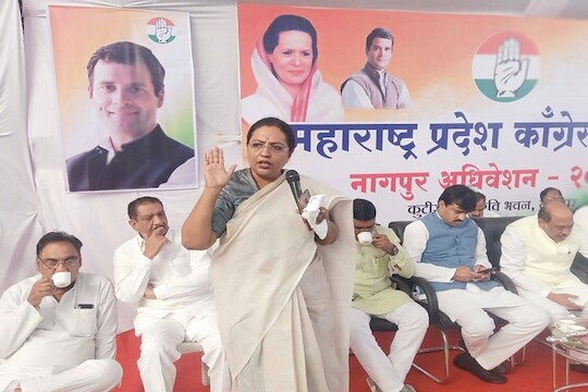 VIDEO मतांसाठी पैसे दिले तर घ्या, मंत्री यशोमती ठाकूर यांचं वादग्रस्त विधान
