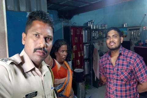 भिवंडीतील वऱ्हाळा देवी तलावात ललिता अनिल धोत्रे ही महिला पाय घसरून पडली.