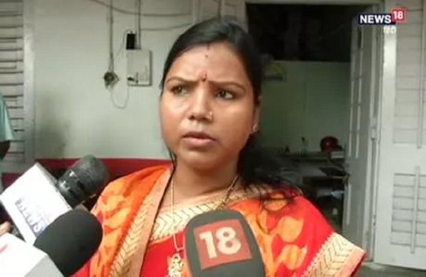 'देशात 1985 साली लागू झालं संविधान', महिला मंत्र्यांनी उधळली मुक्ताफळे