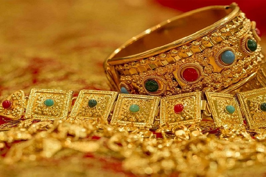खूशखबर! लग्नसराईमध्ये सोन्याचे भाव घसरले, काल गाठला होता उच्चांक