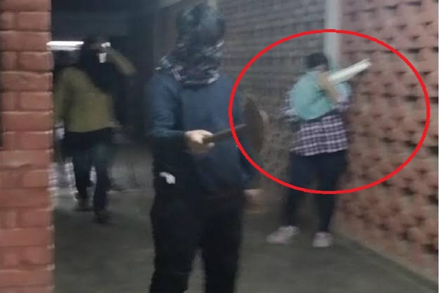 JNU हल्ला : चेहरा झाकून धुडगूस घालणाऱ्या 'त्या' मुलीची अखेर क्राईम ब्रांचला ओळख पटली