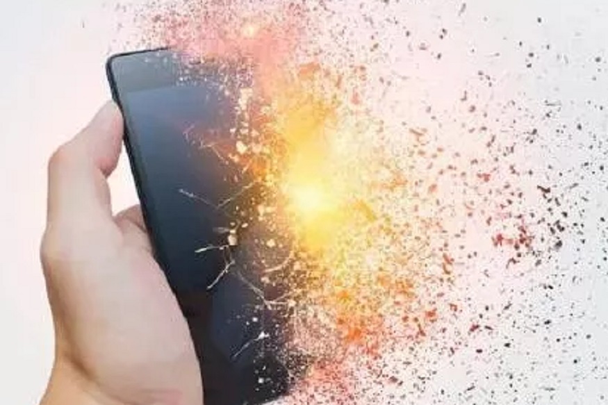 मोबाइल गरम होत असेल तर काळजी घ्या, होऊ शकतो स्फोट