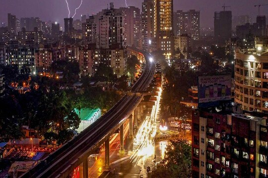 Mumbai: Bolts of lightning flash across the sky during thunderstorm and rain over the suburbs, in Mumbai, late Monday, June 10, 2019. (PTI Photo/Neel Geelani) (PTI6_11_2019_000037B)