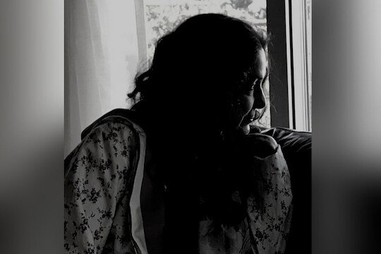 Love Story : प्रेमात आकंठ बुडालेली ही प्रसिद्ध बॉलिवूड अभिनेत्री झाली होती कुमारी माता!