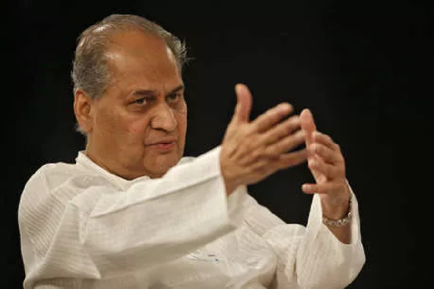 'चेतक'ला गती देणारे राहुल बजाज आता नाहीत सूत्रधार, बोर्डाने केला मोठा बदल