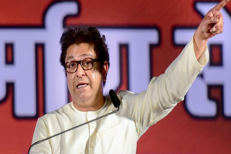 Kolhapur: Maharashtra Navnirman Sena (MNS) chief Raj Thackeray addresses a rally for the ongoing Lok Sabha polls, at Ichalkaranji in Kolhapur, Tuesday, April 16, 2019. (PTI Photo) (PTI4_16_2019_000215B)