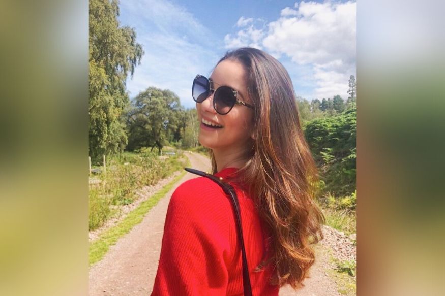 भारतीय क्रिकेटचा देव म्हणून ओळखल्या जाणाऱ्या मास्टर ब्लास्टर सचिन तेंडुलकरची लेक सारा तेंडुकर ग्लॅमरपासून दूर असली तरी सोशल मीडियाच्या मैदानावर मात्र तिचाच दबदबा आहे. 