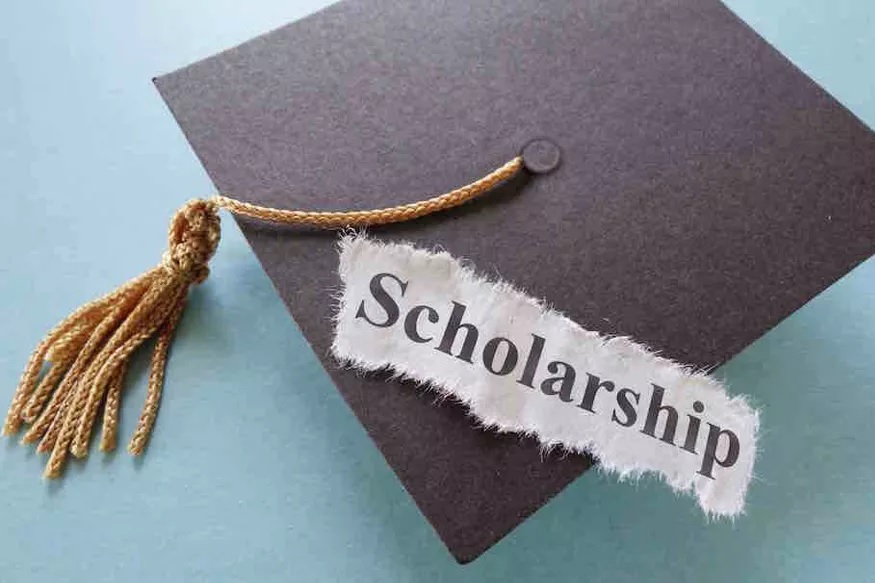 स्कॉलरशिप घोटाळा, काँग्रेस-राष्ट्रवादी नेत्यांच्या संस्था EDच्या रडावर