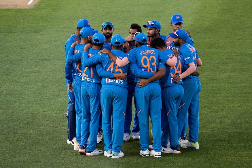 भारतीय क्रिकेट संघाचे लक्ष सध्या ऑस्ट्रेलियात होणारा आयसीसी टी-20 वर्ल्ड कप आहे. त्यामुळं संघात युवा खेळाडूंना जास्त संधी दिल्या जात आहे. भारतीय क्रिकेट संघाचे लक्ष सध्या ऑस्ट्रेलियात होणारा आयसीसी टी-20 वर्ल्ड कप आहे. त्यामुळं संघात युवा खेळाडूंना जास्त संधी दिल्या जात आहे.
