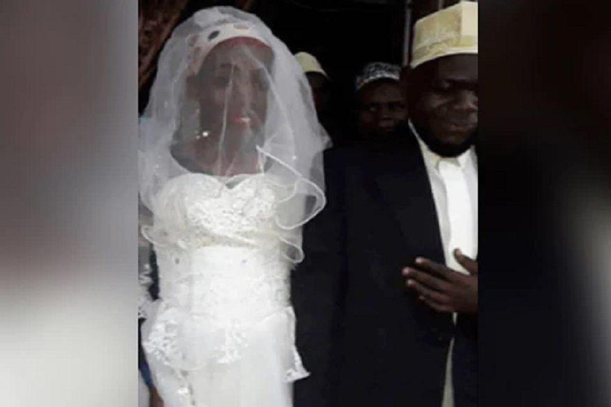 धक्कादायक! धर्मगुरूंनी महिलेशी थाटला संसार, हनीमूनआधीच लागली वाट आणि...