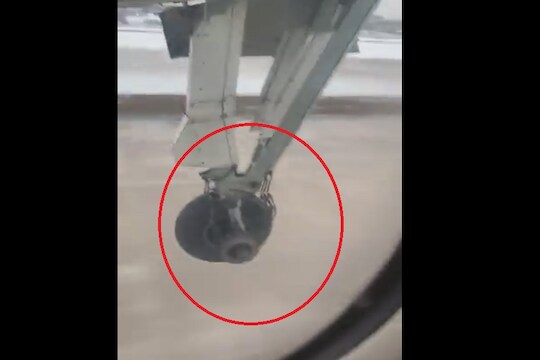 VIDEO VIRAL : वैमानिकाचं धाडस, एका चाकावरच विमानानं केला टेकऑफ