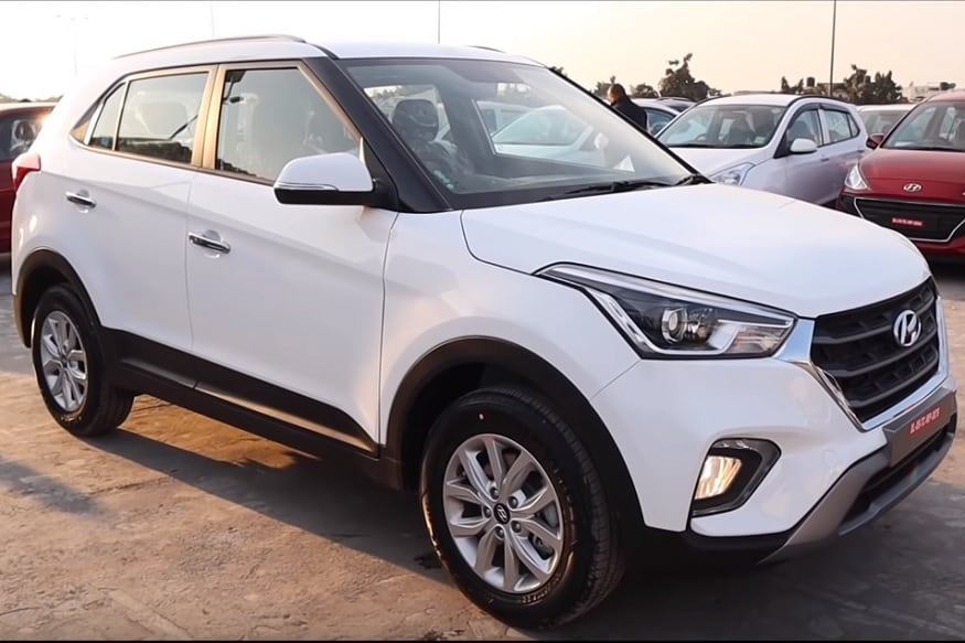 CRETA: ह्युंदाई क्रेटाच्या पेट्रोल आणि डिझेल या दोन्ही व्हॅरिएंट्सवर 1 लाख 15 हजारांपर्यंतचे फायदे मिळणार आहेत. या गाडीची एक्स शोरूम दिल्लीतील किंमत 10 लाख रुपयांपासून 15.72 लाख इतकी आहे. CRETA: ह्युंदाई क्रेटाच्या पेट्रोल आणि डिझेल या दोन्ही व्हॅरिएंट्सवर 1 लाख 15 हजारांपर्यंतचे फायदे मिळणार आहेत. या गाडीची एक्स शोरूम दिल्लीतील किंमत 10 लाख रुपयांपासून 15.72 लाख इतकी आहे.