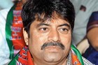 मुंबईला प्रदूषणमुक्त करण्यासाठी केंद्राने किती मदत दिली, भाजप खासदाराचा सवाल