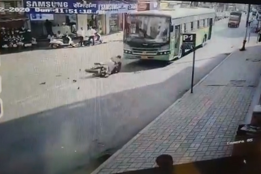 पुण्यातल्या भीषण अपघाताचा CCTV VIDEO अंगावर शहारे आणेल; टिळक रस्त्यावर दुचाकीस्वार बसखाली