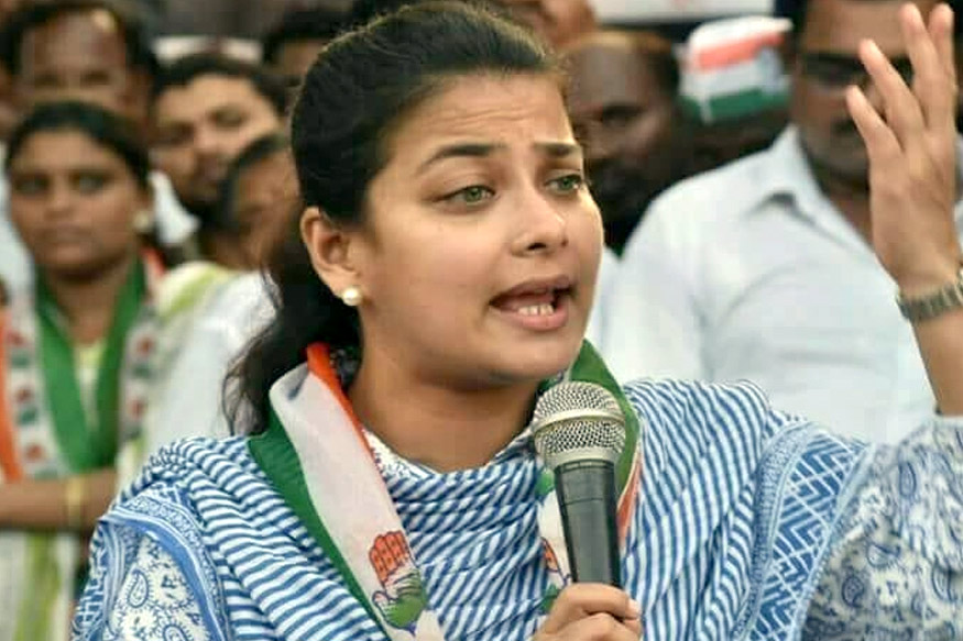 मोदी-शहांमध्ये विकृत मानसिकता, कॉंग्रेस आमदार प्रणिती शिंदेंची सडकून टीका