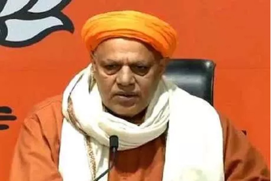 मंदी असती तर कुर्ता आणि धोतर घातलं असतं, भाजप खासदार बरळला