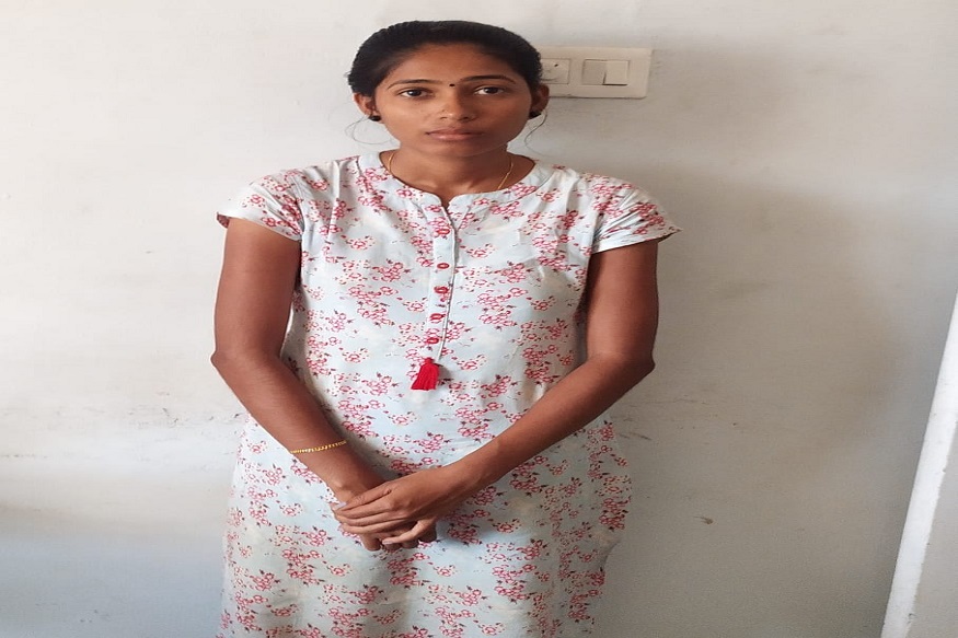 आई की वैरिण! समुद्रात फेकल्यावरही जीव गेला नाही, दीड वर्षांच्या मुलाला आईने खडकावर आपटून मारलं