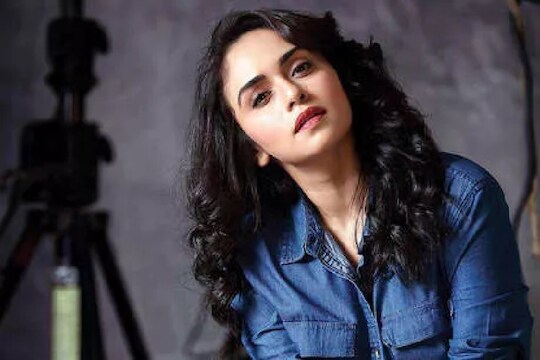 ‘नवऱ्यामुळे बिग बॉसमध्ये सहभागी झाले नाही’, अमृता खानविलकरचा धक्कादायक खुलासा