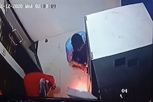 निवांतपणे कापत होते चोरटे ATM, पिंपरी चिंचवडमध्ये चाललंय काय? पाहा हा VIDEO