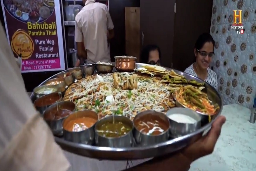 VIDEO : OMG! पुण्यात बाहुबली थाळी; सगळं संपवलंत तर मिळेल लाईफटाईम फ्री जेवण