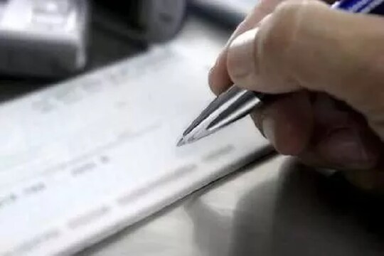 चेक क्लिअर होण्यासाठी फार पाहावी लागणार नाही वाट, लवकरच मिळणार ही सुविधा