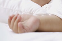 सासरवाडीला थांबले, साखरझोपेत असलेल्या दीड वर्षांच्या नातवाला आजीने विहिरीत फेकले सासरवाडीला थांबले, साखरझोपेत असलेल्या दीड वर्षांच्या नातवाला आजीने विहिरीत फेकले