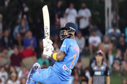 केएल राहुलची न्यूझीलंडविरुद्ध कमाल, विराट कोहलीला टाकलं मागे