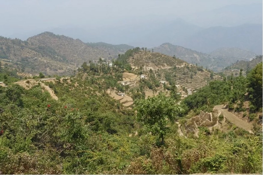 लॅन्सडाऊन - उत्तराखंडमध्ये असलेलं हे ठिकाण. शांत आणि सुंदर असं पर्यटन स्थळ आहे. तुमच्या जोडीदाराला हे ठिकाण नक्कीच आवडेल. लॅन्सडाऊन - उत्तराखंडमध्ये असलेलं हे ठिकाण. शांत आणि सुंदर असं पर्यटन स्थळ आहे. तुमच्या जोडीदाराला हे ठिकाण नक्कीच आवडेल.