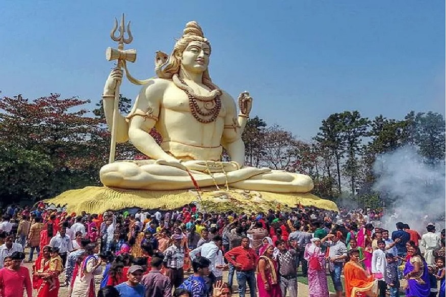 रुद्राक्ष - आध्यात्मिक क्षेत्रात रुद्राक्षाला खूप मानतात. रुद्राक्षाची निर्मिती भगवान शंकराच्या डोळ्यातील अश्रूंनी झाली. रुद्राक्षामुळे सकारात्मक ऊर्जा मिळते. रुद्राक्ष - आध्यात्मिक क्षेत्रात रुद्राक्षाला खूप मानतात. रुद्राक्षाची निर्मिती भगवान शंकराच्या डोळ्यातील अश्रूंनी झाली. रुद्राक्षामुळे सकारात्मक ऊर्जा मिळते.