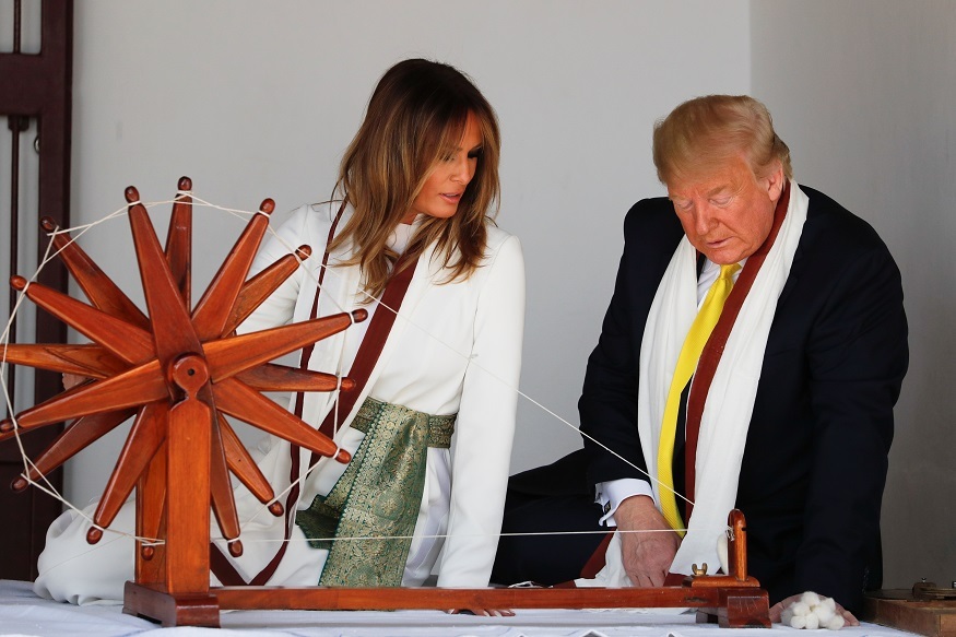 मेलानिया ट्रम्प यांची ताजमहाल भेट आणि पांढऱ्या जंपसूटचं भारतीय कनेक्शन