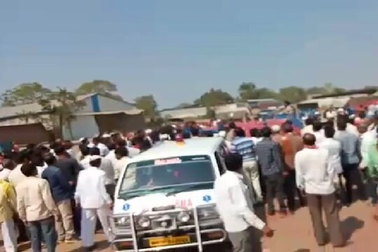 कांद्याच्या ट्रॅक्टरखाली चिरडून तरुण ठार, येवला बाजार समितीतील दुर्दैवी घटना