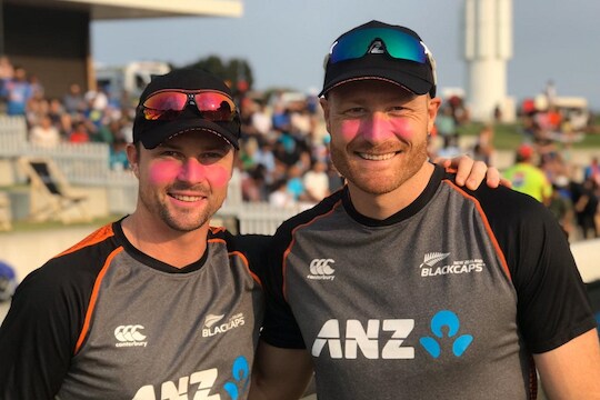 न्यूझीलंडचे खेळाडू चेहऱ्यावर गुलाबी रंग लावून खेळले, कारण वाचून कौतुक कराल